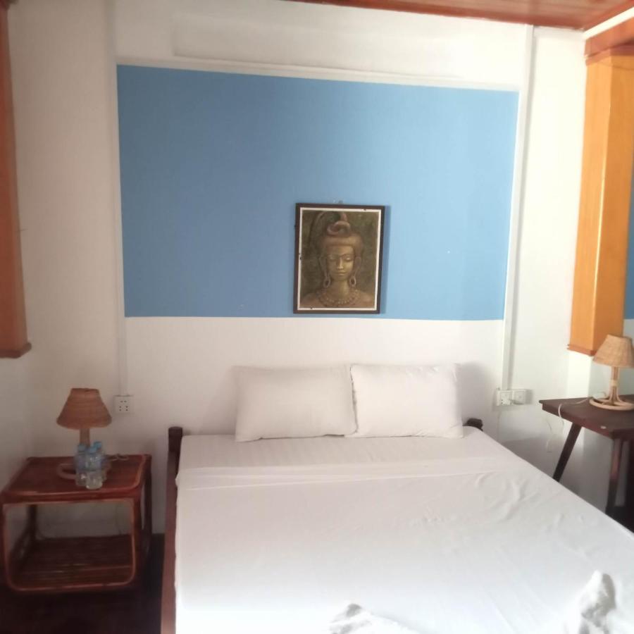 Nomad Guesthouse クラチエ エクステリア 写真